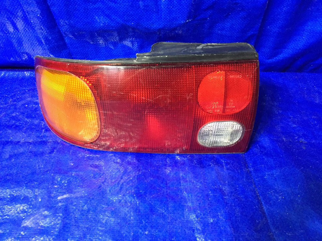 OEM 1991 1992 1993 1994 1995 MITSUBISHI LANCER DRIVER LEFT TAIL LIGHT0