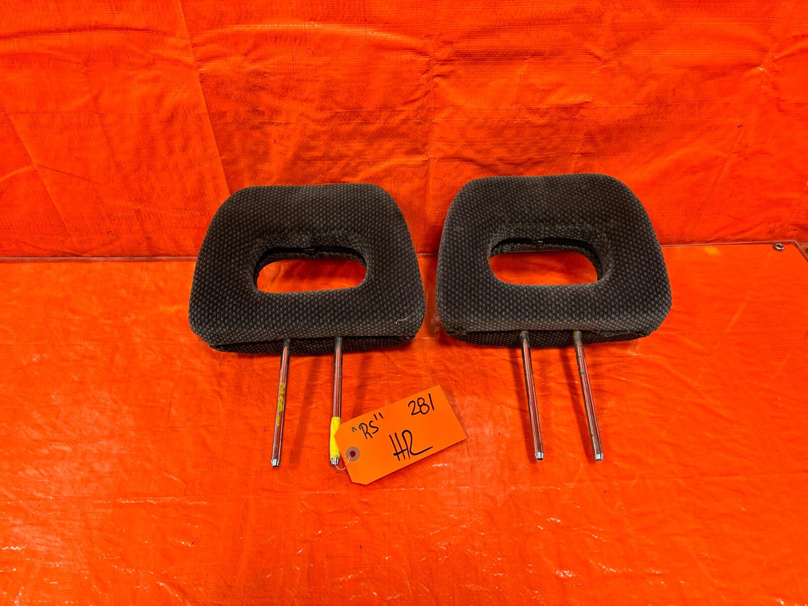 94 01 ACURA INTEGRA   RS MODEL   FRONT SEAT HEAD REST   LEFT & RIGHT   OEM #2810