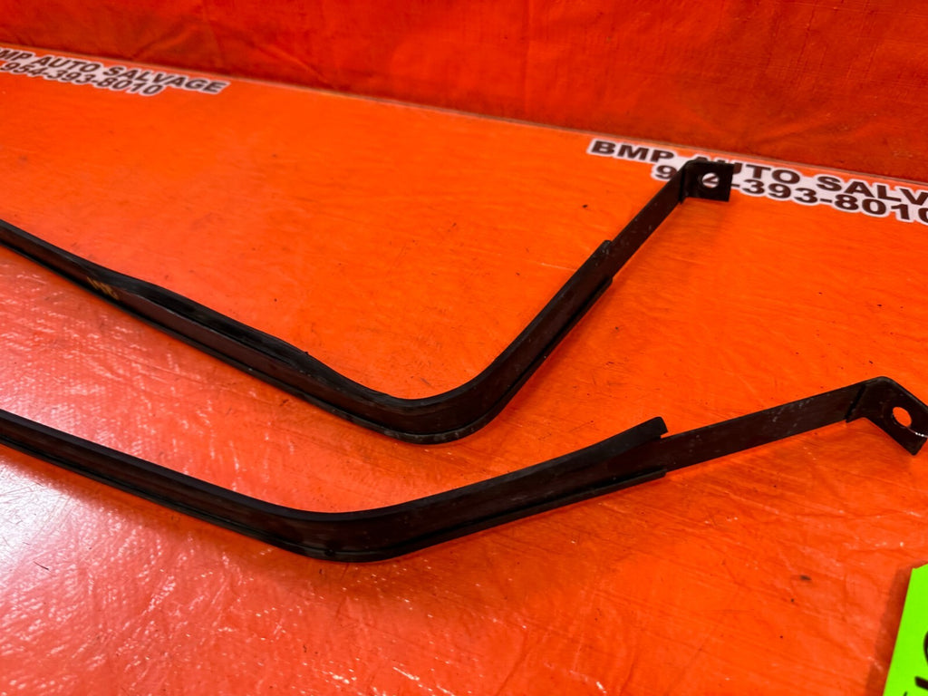 02 10 LEXUS SC430   GAS GASOLINE FUEL TANK MOUNTING STRAPS BAND SET   OEM #2616
