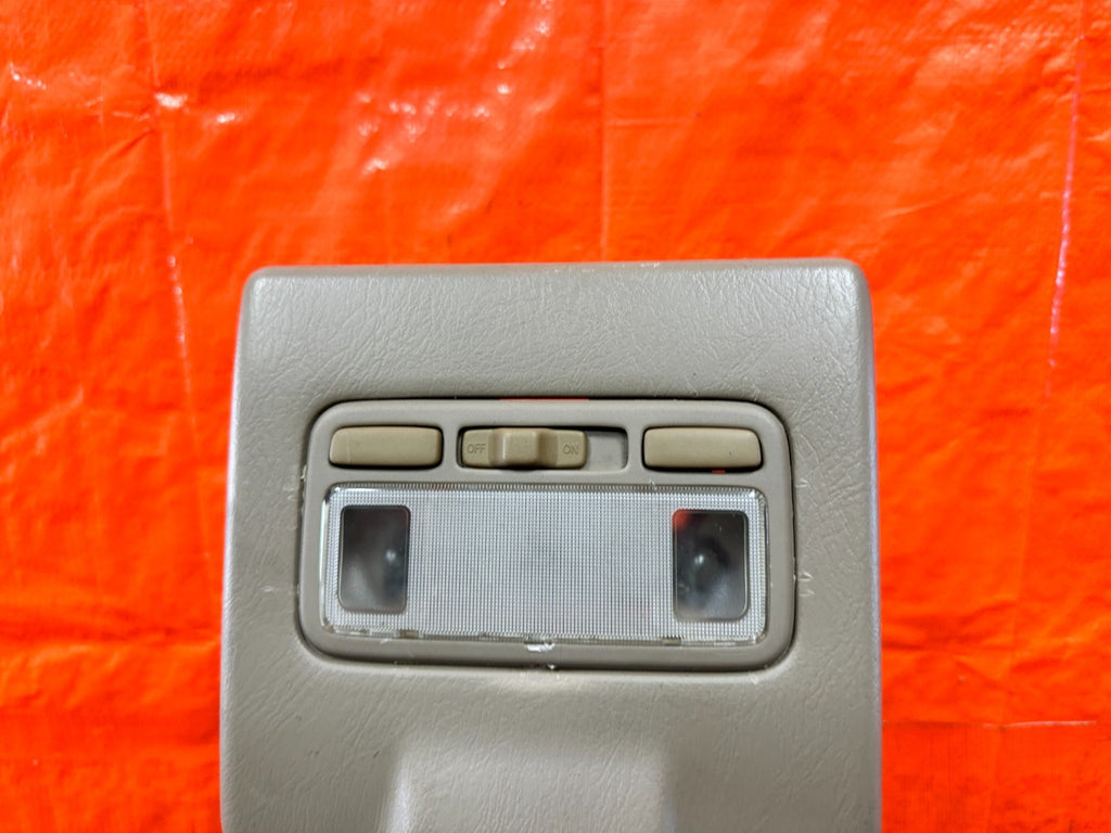 97 01 HONDA PRELUDE   FRONT   DOME MAP READING LIGHT LAMP   TAN COLOR   OEM 3234
