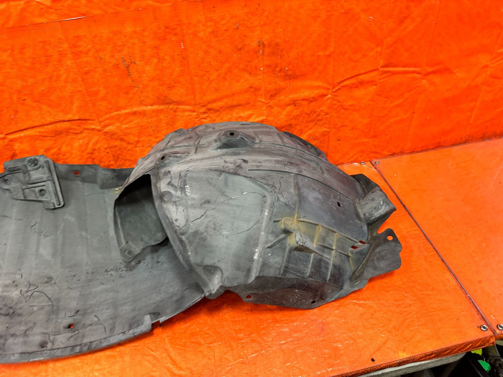 08 15 INFINITI G37 Q60 COUPE CONV LEFT DRIVER FRONT FENDER SPLASH LINER OEM #3291