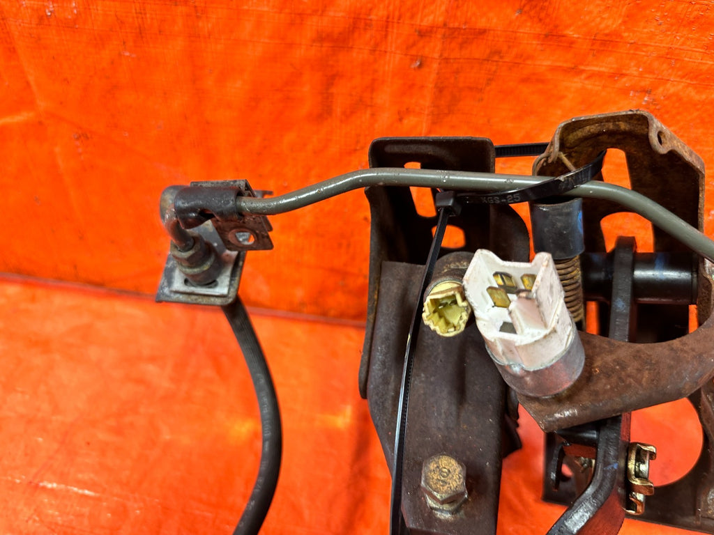 92 95 HONDA CIVIC   5 SPEED MANUAL PEDALS   BRAKE GAS CLUTCH   OEM #3279