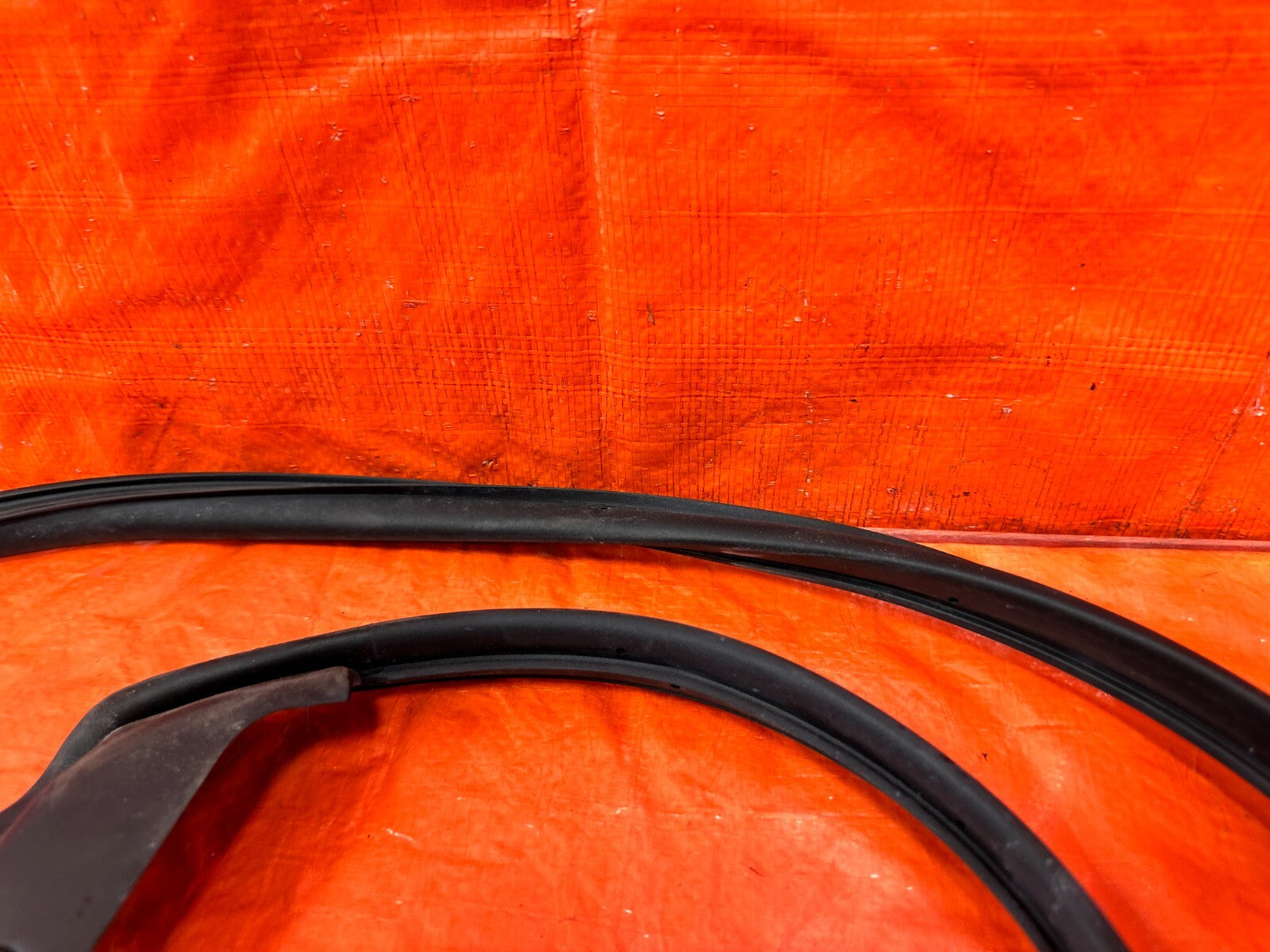 13 20 SUBARU BRZ   DRIVER LEFT DLOWER DOOR WEATHER STRIP RUBBER SEAL   OEM #2923