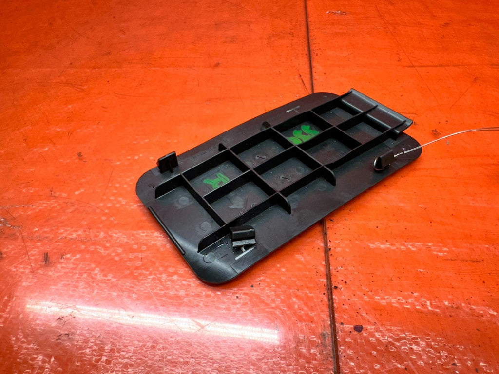 04 08 ACURA TSX 2.4L RIGHT PASSENGER TRUNK TAIL LIGHT TRIM OEM #3306
