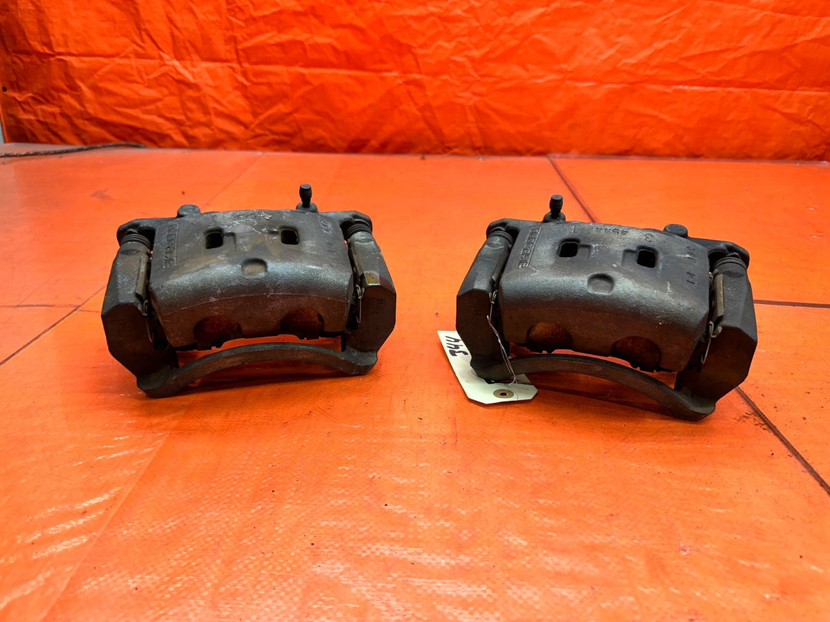14-15 INFINITI Q50 3.7L FRONT LEFT RIGHT BRAKE CALIPERS SET PAIR ASSEMBLY OEM #37