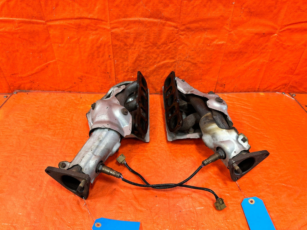 08 15 INFINITI G37 COUPE & CONVERTIBLE   VQ37 EXHAUST MANIFOLDS   OEM 3101