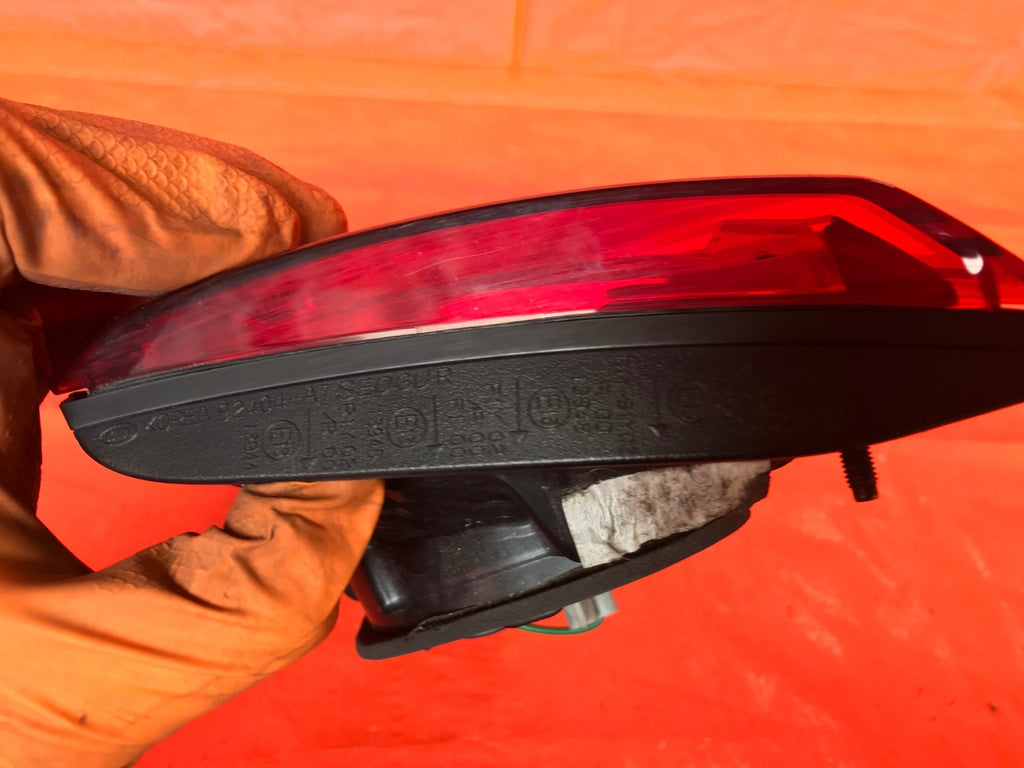 OEM 2016 16 KIA FORTE KOUP SX 2D COUPE PASSENGER RIGHT INNER TRUNK TAIL LIGHT5