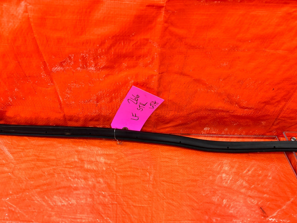 15 21 SUBARU WRX & STI   DRIVER LEFT FRONT   DOOR WEATHER STRIP   OEM 2667