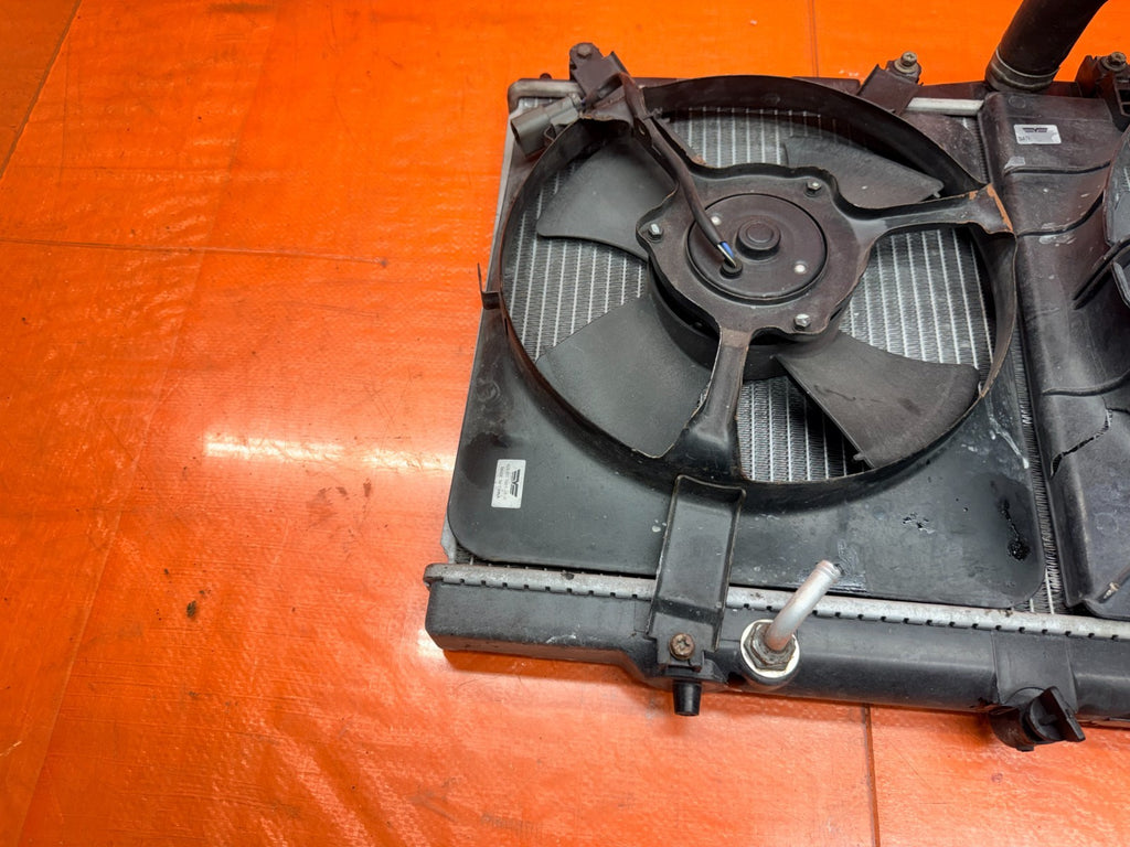 97 01 HONDA PRELUDE 2.2L MT MANUAL ENGINE COOLING RADIATOR WITH FANS HOSES #33612
