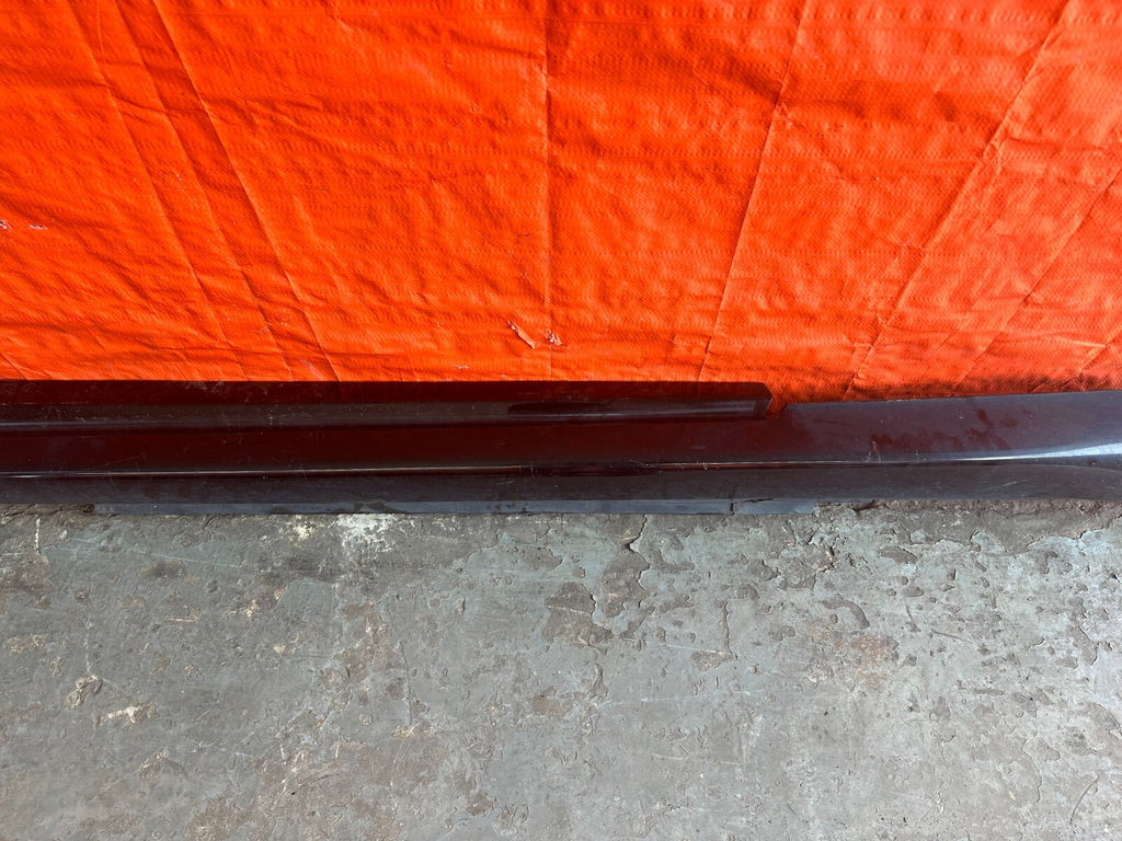 09 13 INFINITI G37 CONVERTIBLE   DRIVER LEFT SIDE SKIRT ROCKER MOLDING OEM #2324