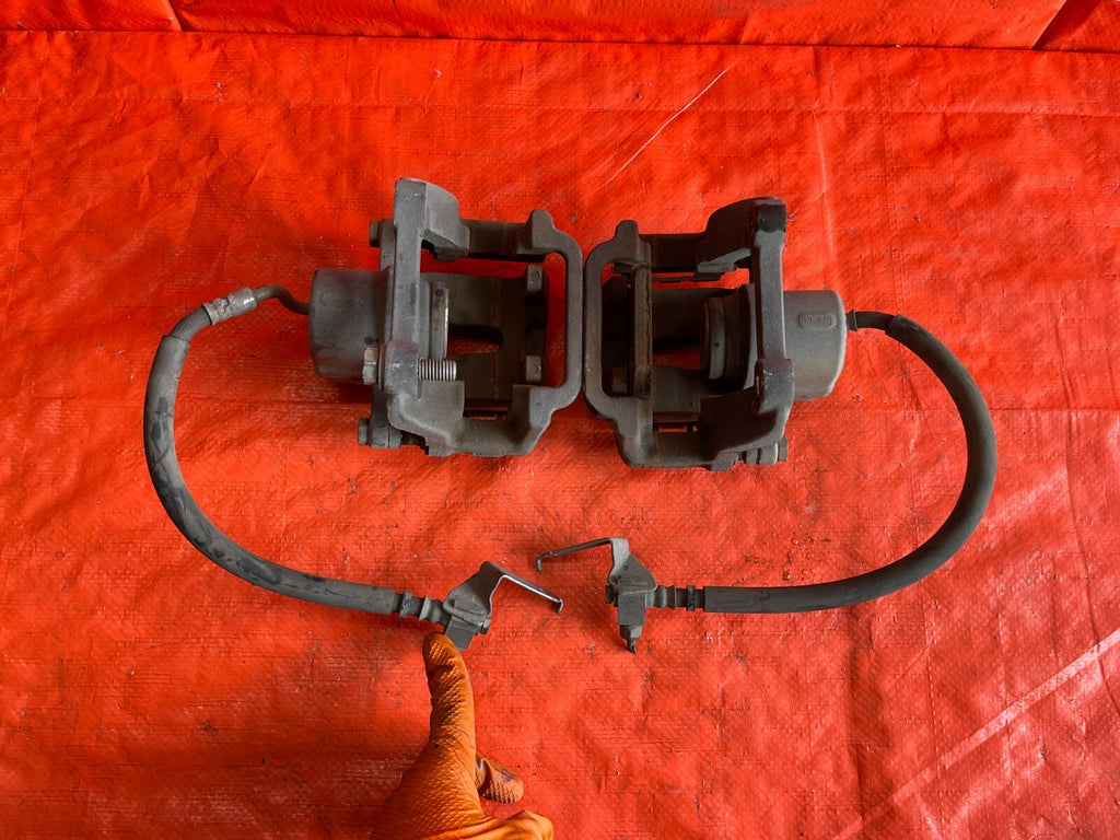 09 18 DODGE CHALLENGER   5.7L R/T   REAR   RWD   BRAKE CALIPER SET   LEFT RIGHT 8