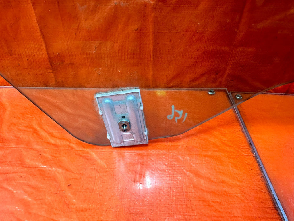 10 16 HYUNDAI GENESIS COUPE   PASSENGER RIGHT FRONT   DOOR GLASS WINDOW OEM #2993