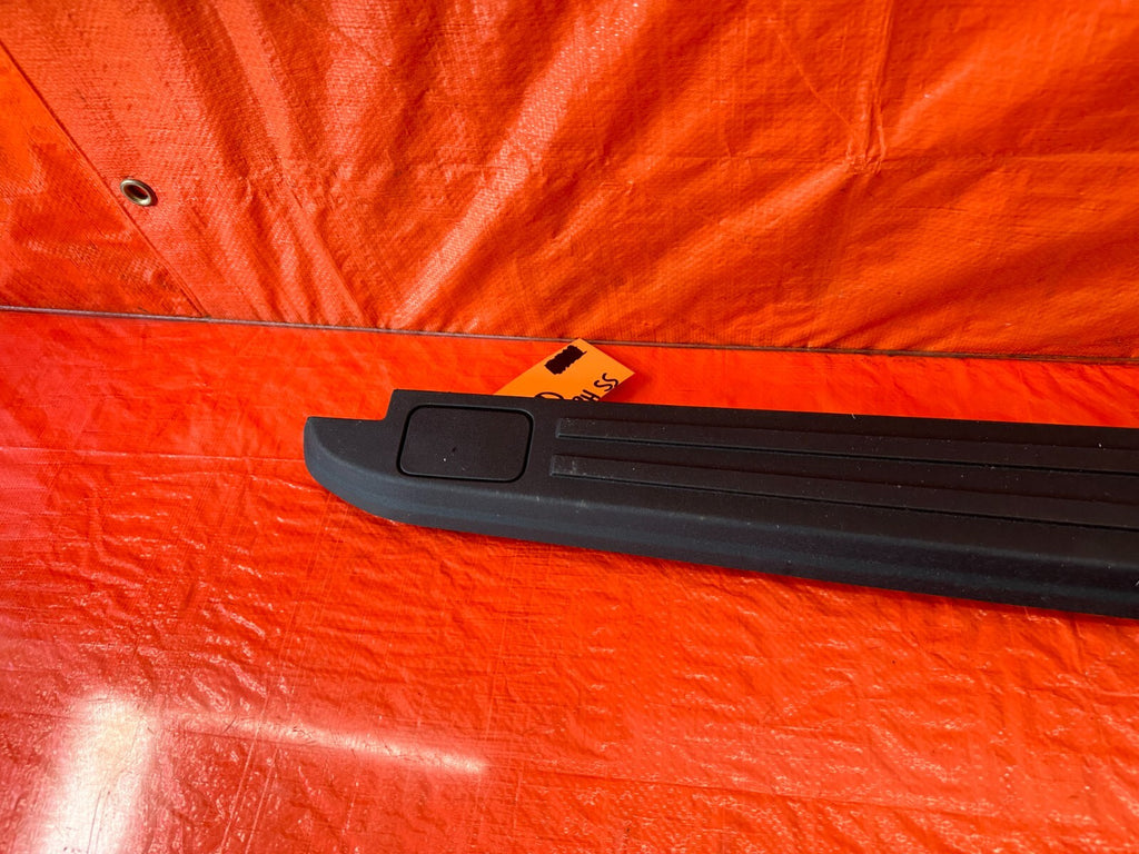 15 20 FORD F 150   PASSENGER RIGHT SIDE REAR BED RAIL CAP FL34 8429140 ADW   OEM5