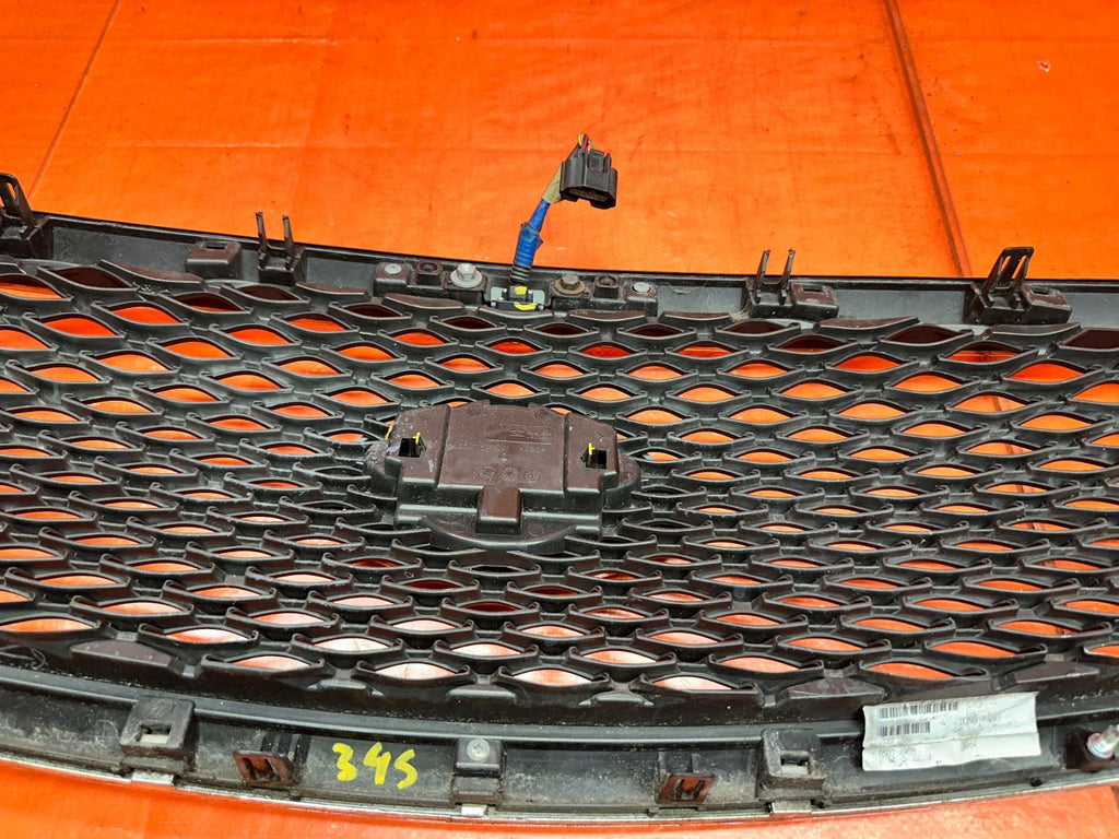 14-15 INFINITI Q50 3.7L AWD FRONT BUMPER RADIATOR GRILLE W/ FRONT CAMERA OEM 34512
