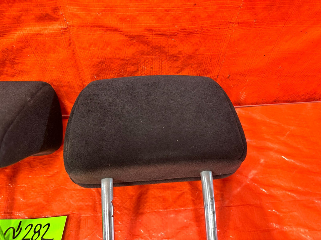 07 08 HONDA CIVIC SI SEDAN   REAR SEAT HEAD REST SET LEFT AND RIGHT   OEM #2826