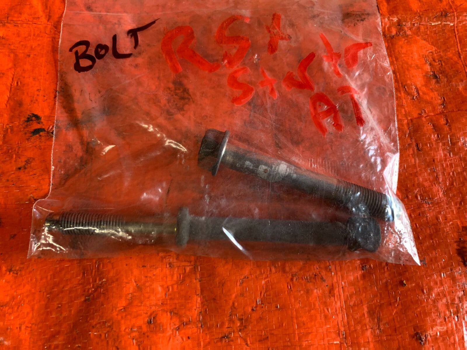 02 06 ACURA RSX TYPE S & BASE   MANUAL TRANSMISSION STARTER BOLT SET OF 2   OEM 1