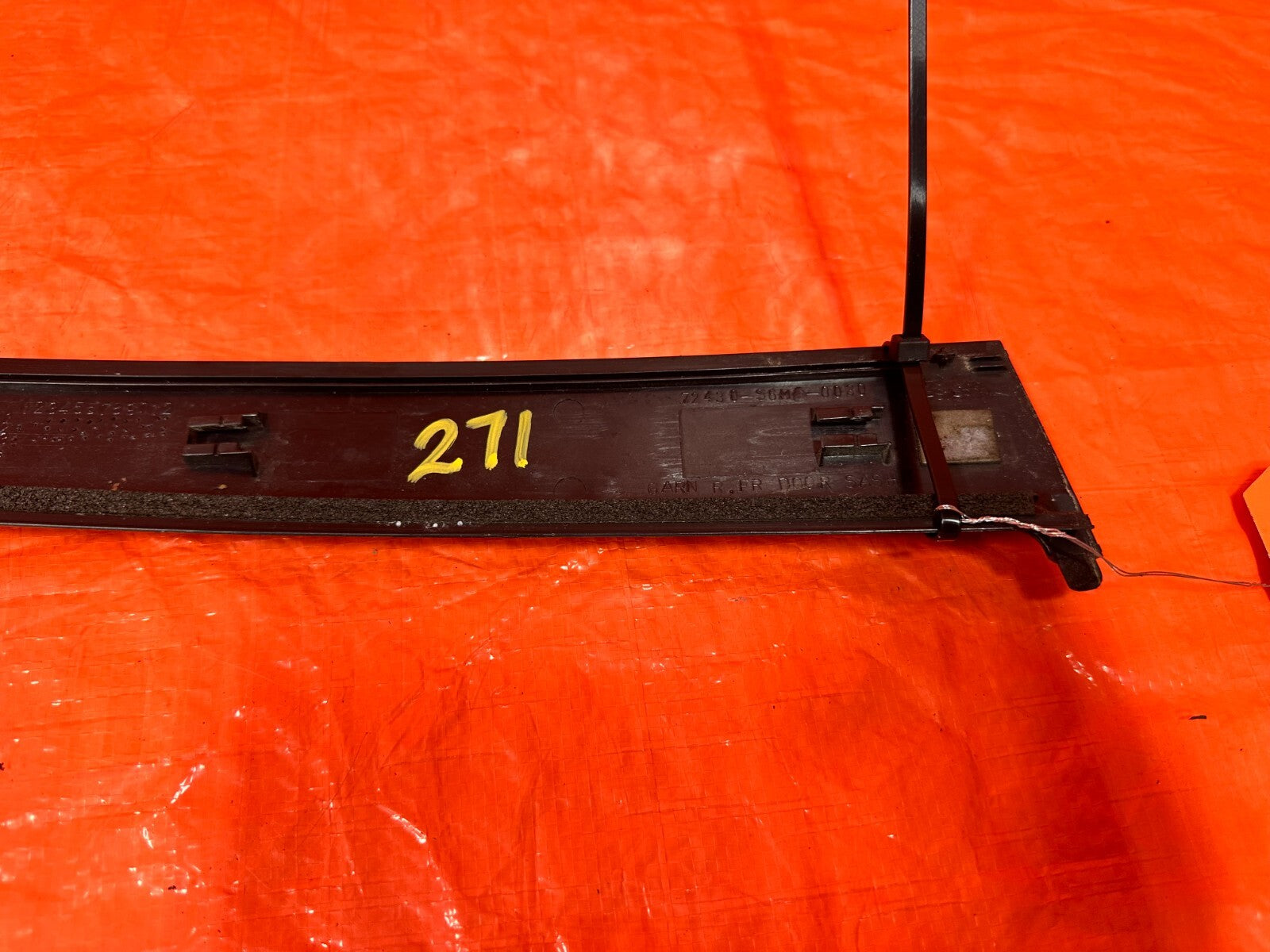 02 06 ACURA RSX   RIGHT DOOR SASH PILLAR TRIM   PASSENGER SIDE   OEM #2716