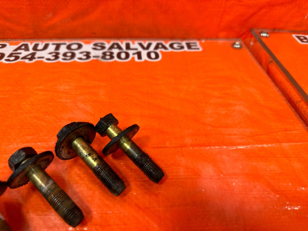 00 05 TOYOTA CELICA   POWER STEERING RACK BOLTS HARDWARE   OEM #2504
