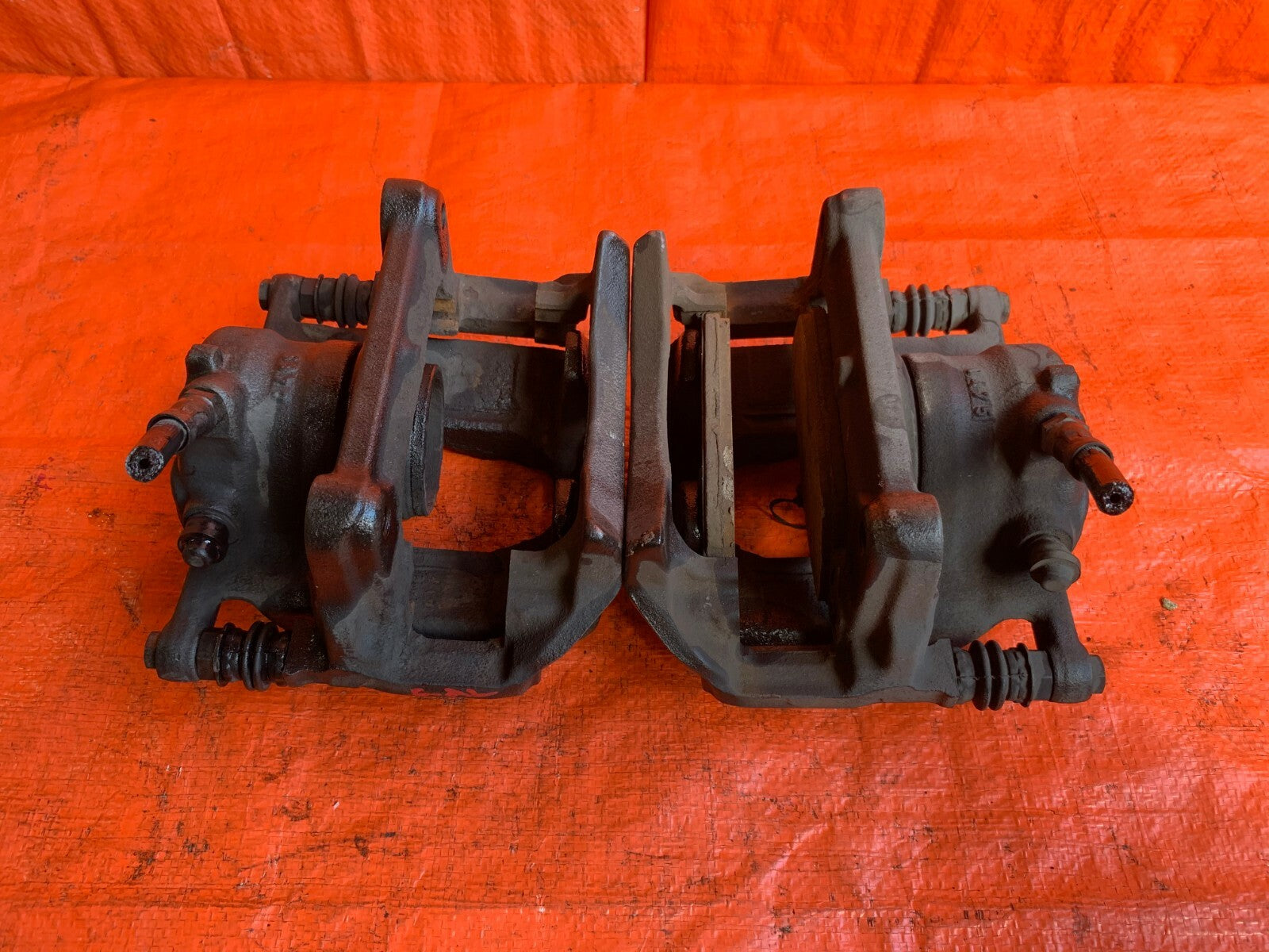 OEM 2015 MERCEDES CLA 250 4MATIC   FRONT BRAKE CALIPER SET   LEFT AND RIGHT6
