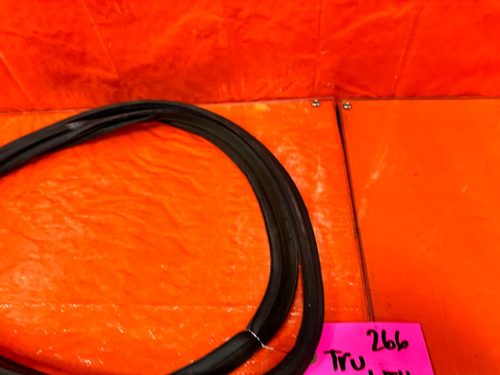 15 20 SUBARU WRX STI   REAR TRUNK WEATHER STRIP GASKET SEAL   OEM FACTORY #2665