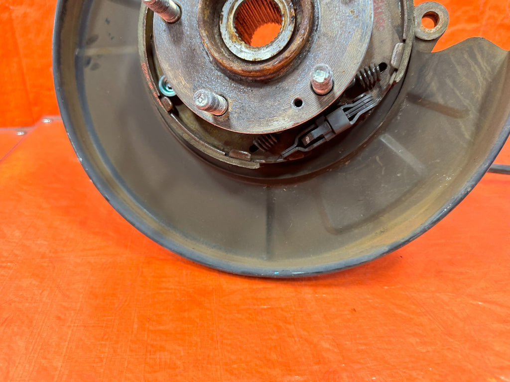 10 16 HYUNDAI GENESIS COUPE   DRIVER LEFT REAR SPINDLE KNUCKLE HUB OEM #3024