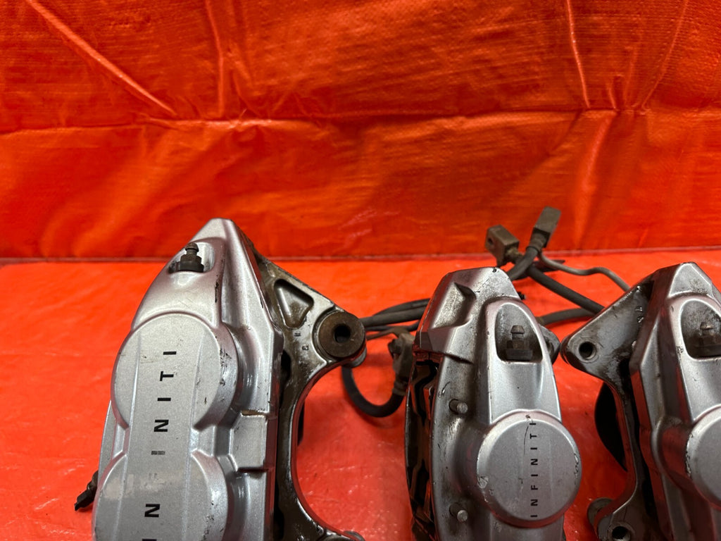 08 15 INFINITI G37 & Q60 SPORT   AKEBONO   BRAKE CALIPERS LEFT & RIGHT   OEM 19013