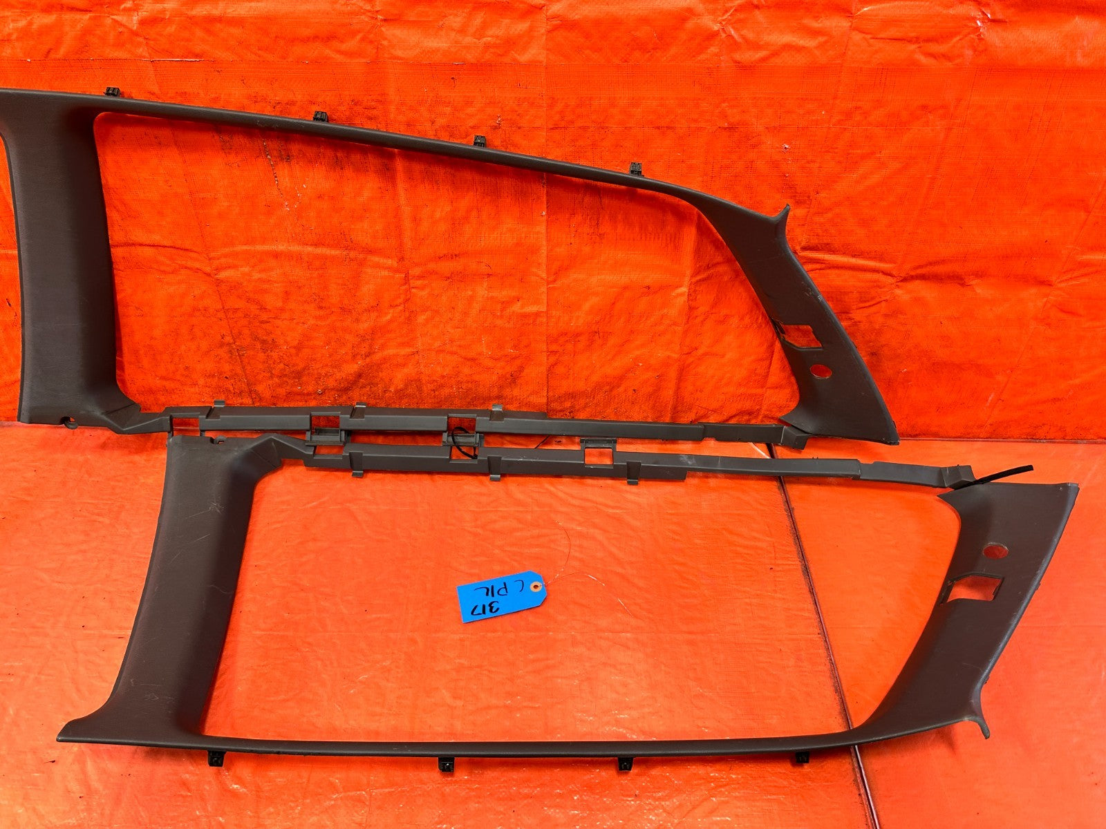 90 91 HONDA CIVIC HATCHBACK  LEFT & RIGHT REAR UPPER C PILLARS   OEM 31711