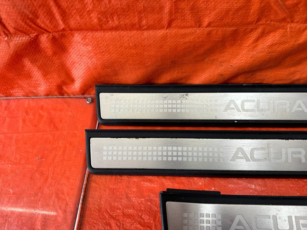 04 08 ACURA TL   LEFT AND RIGHT FLOOR PILLARS SCUFF PLATE SET   OEM #2348