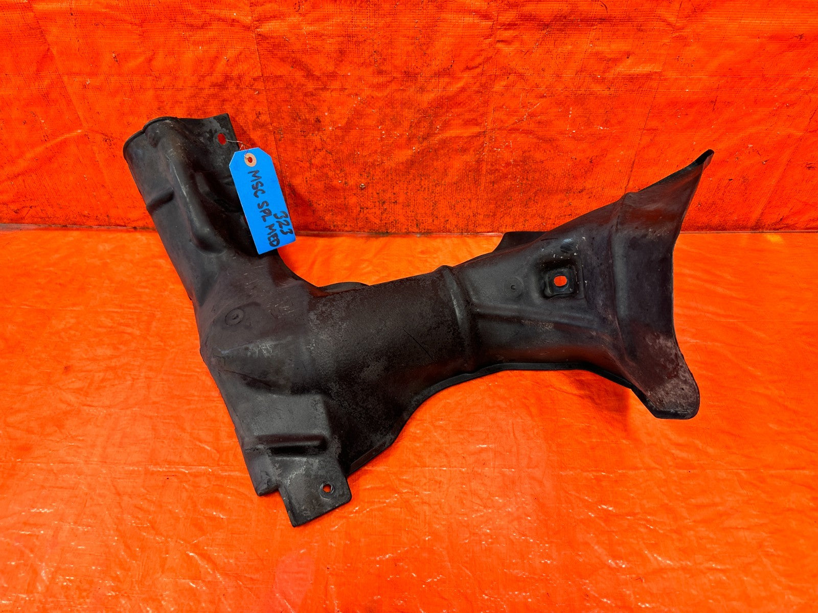 97 98 HONDA PRELUDE   FUEL TANK FILLER NECK SPLASH SHIELD PLASTIC TRIM OEM 3234