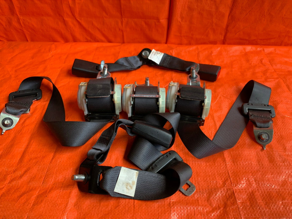 OEM 2006 06 HONDA CIVIC SI COUPE   COMPLETE REAR SEAT BELT SET LEFT RIGHT CENTER8