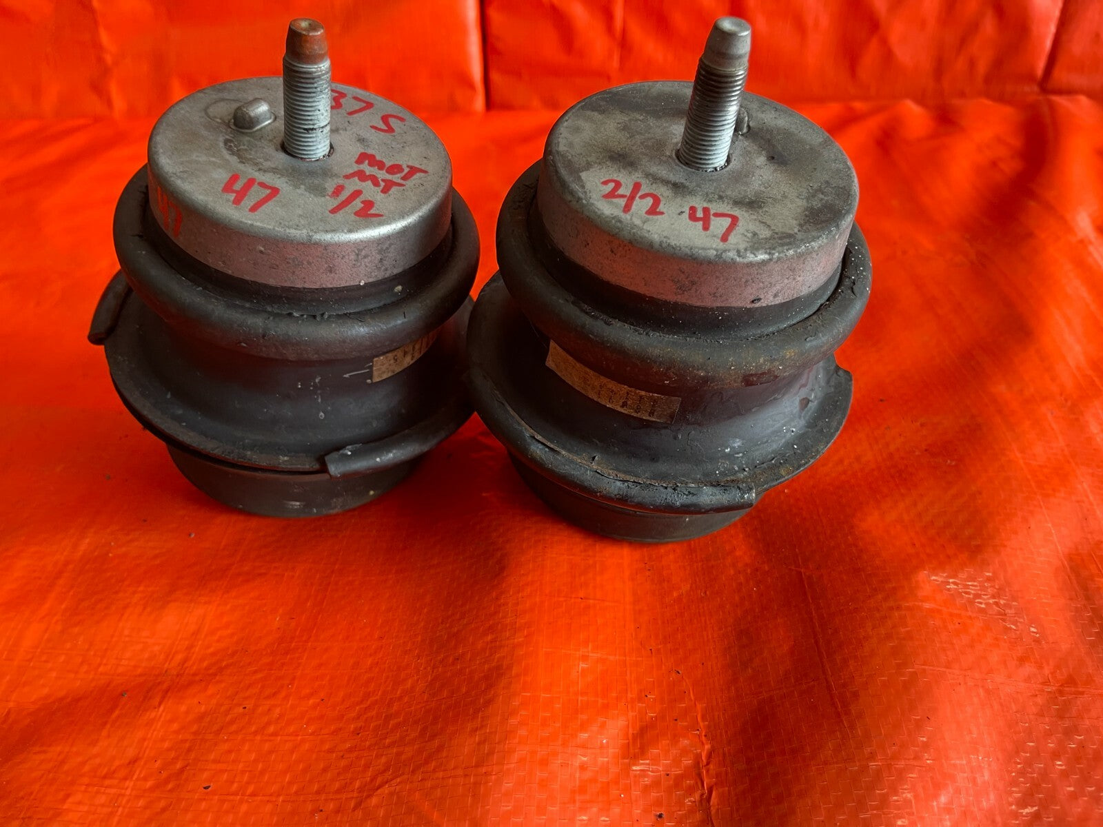09 13 INFINITI   G37 2D COUPE   RWD   ENGINE MOTOR MOUNT SET LEFT RIGHT OEM 3
