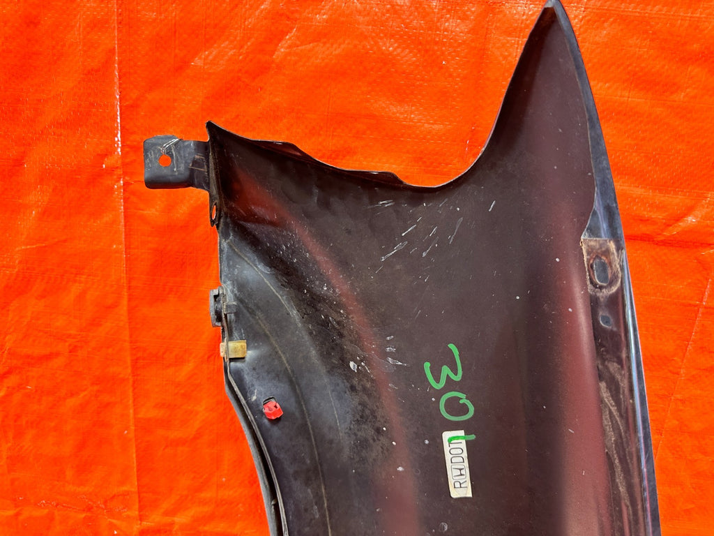 97 01 HONDA CR V CRV   PASSENGER RIGHT FRONT   FENDER W/ TRIM   OEM 30010