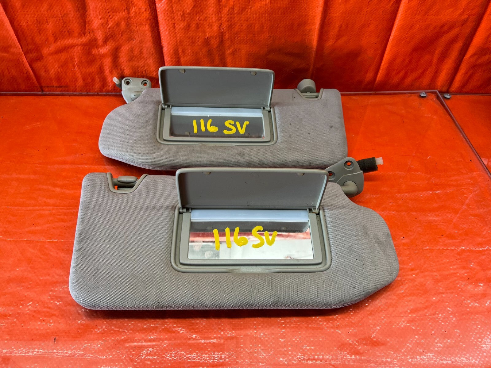 2010 10 INFINITI FX35   LEFT AND RIGHT SUN VISORS PAIR SET   OEM FACTORY #1169