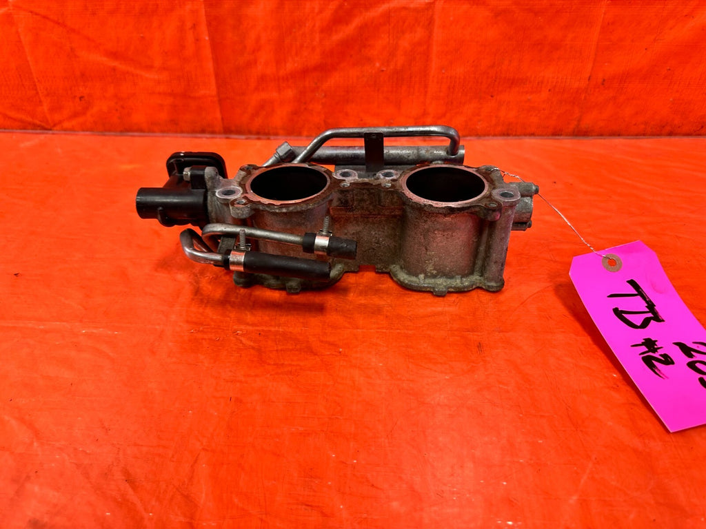 08 14 SUBARU IMPREZA WRX STI EJ257 FUEL RAIL W/ THROTTLE BODY INJECOTRS BASE #21