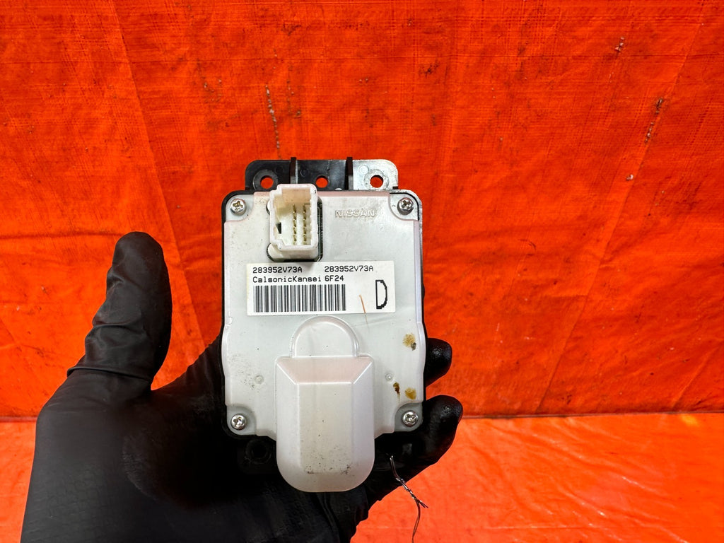 16 24 INFINITI Q50   NAVIGATION CONTROL SWITCH   2839552V73A   OEM 3163