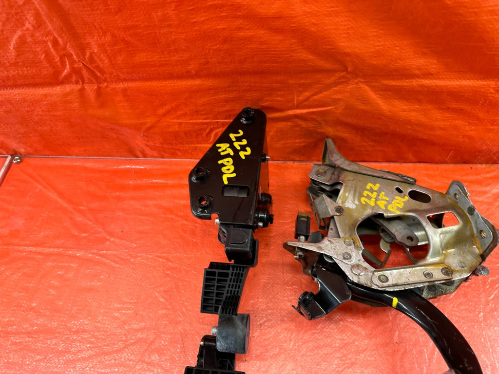 14 19 INFINITI Q50   ADAPTIVE STEERING   ACCELERATOR GAS & BRAKE PEDAL OEM #22212