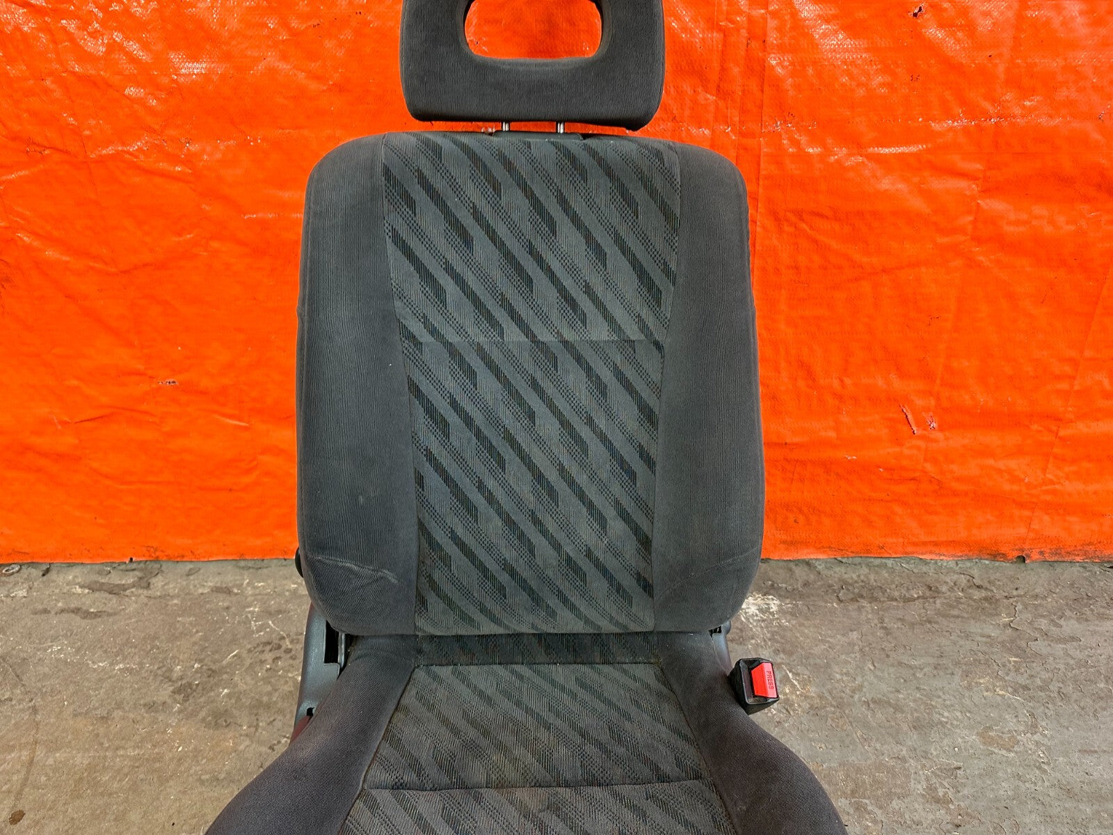 96 00 HONDA CIVIC EM1 SI MODEL PASSENGER RIGHT FRONT SEAT CHAIR & RAILS OEM #2189