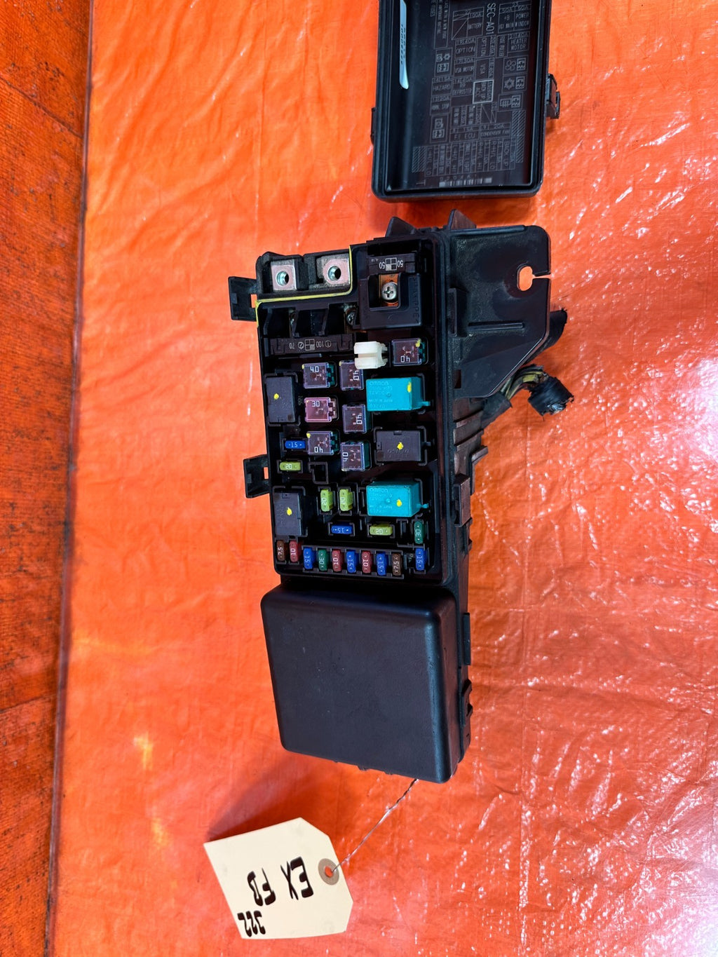 2005 05 ACURA TSX   EXTERIOR / ENGINE BAY   FUSE BOX PANEL   OEM FACTORY #3225