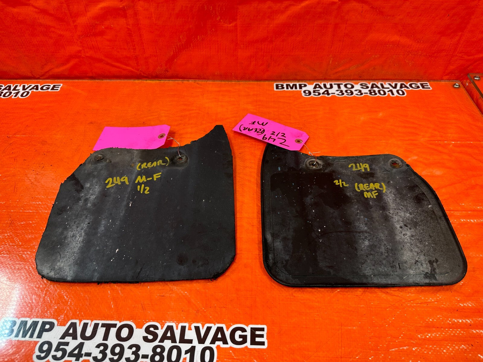 1996 96 TOYOTA TACOMA   2RZ FE 2.4L   RWD NON PRE RUNNER REAR MUD FLAPS OEM 24913