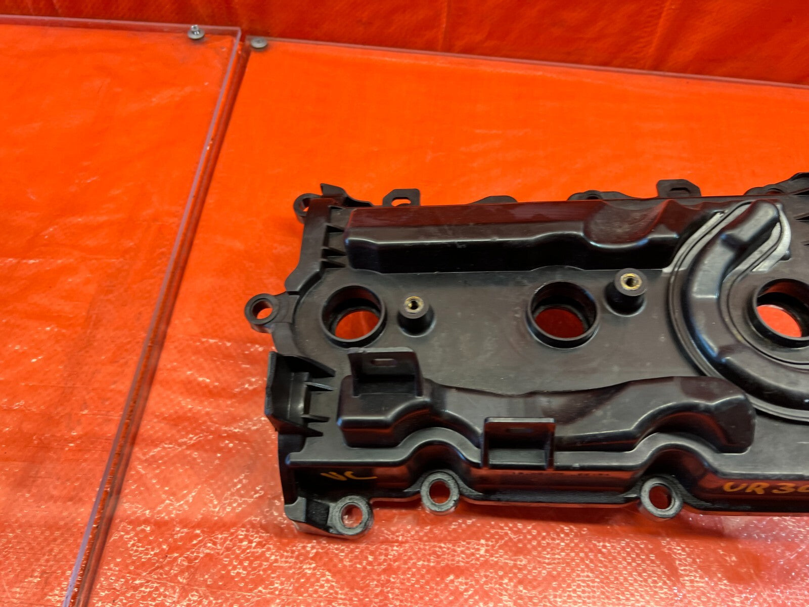 16 19 INFINITI Q50 17 18 Q60 3.0L   VR30DDTT   VALVE COVER   PASSENGER RIGHT OEM6