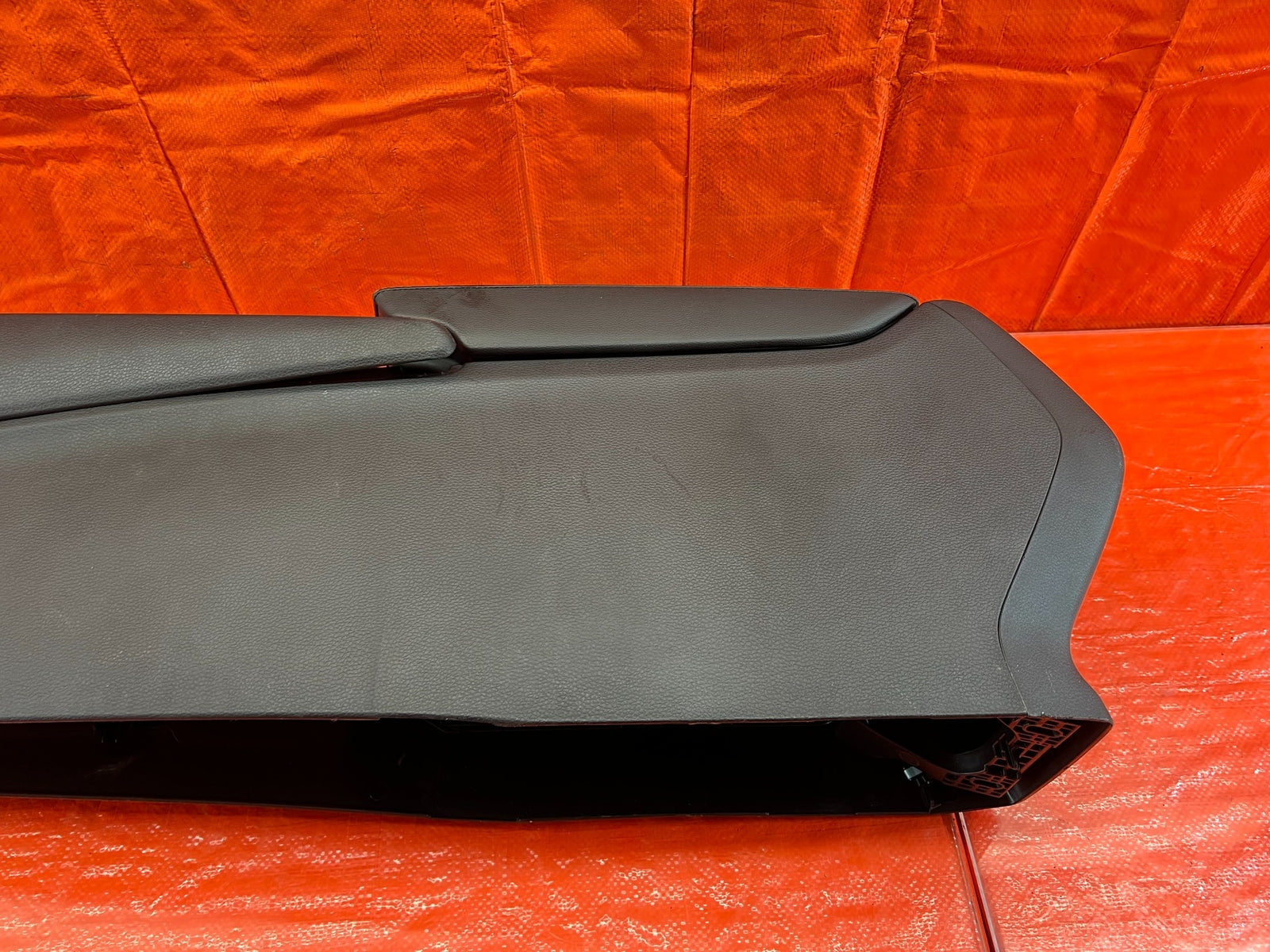 18 21 HONDA ACCORD SPORT   ARM REST / CENTER CONSOLE STORAGE COMPARTMENT OEM 1849