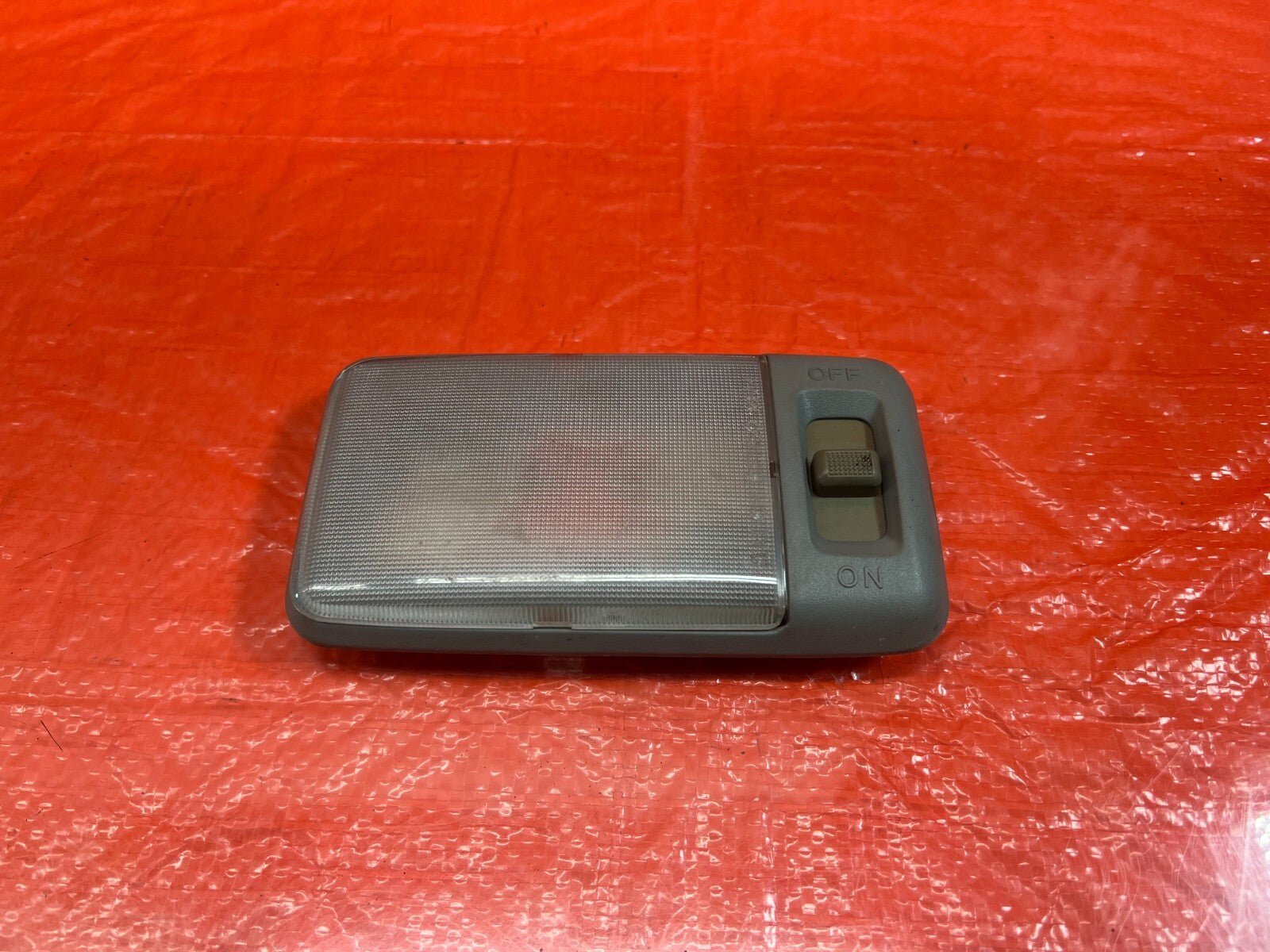94 01 ACURA INTEGRA SEDAN   REAR   DOME MAP READING LIGHT LAMP   GRAY   OEM #1780
