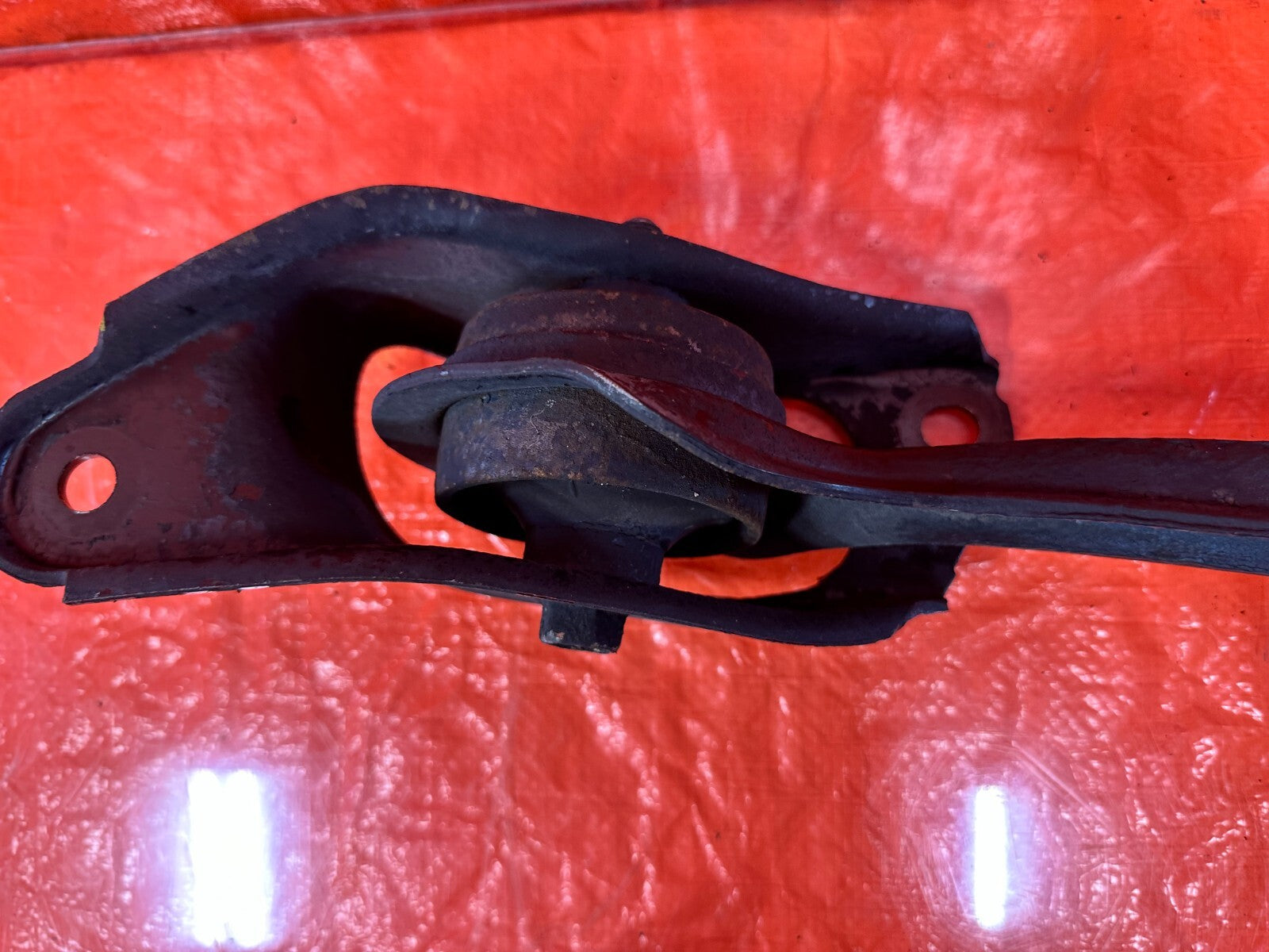 92 96 HONDA PRELUDE   DRIVER LEFT REAR TRAILING ARM LATERAL ARM OEM 27312