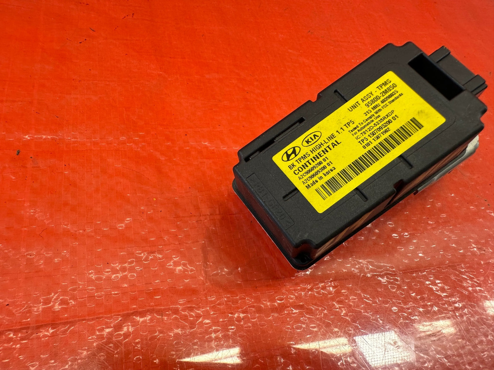 13 16 HYUNDAI GENESIS COUPE   TIRE PRESSURE MONITORING TPMS SENSOR   OEM #2194