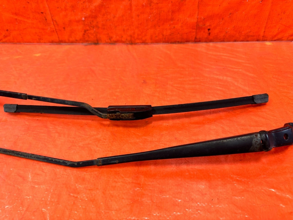 02-05 HONDA CIVIC SI EP3 HATCH - WINDSHIELD WIPER ARMS LEFT & RIGHT ARMS OEM 3062
