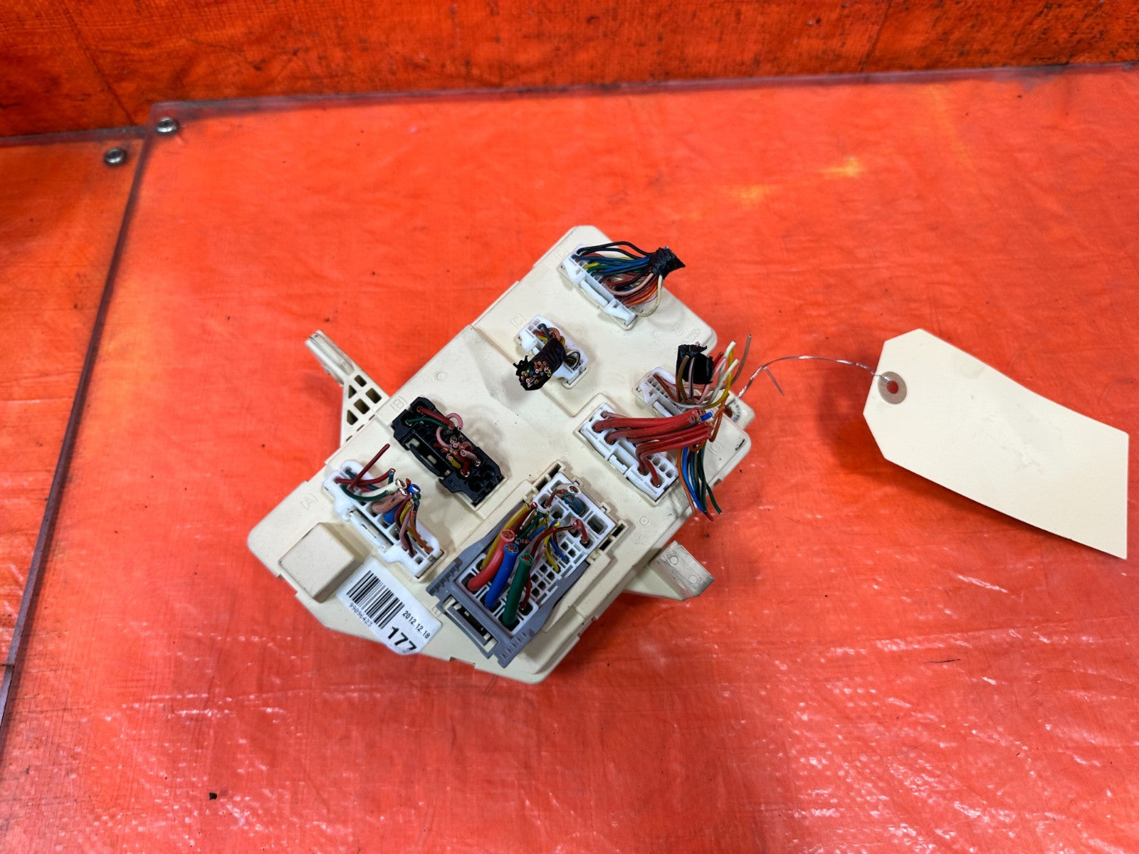 13 16 HYUNDAI GENESIS COUPE   INTERIOR CABIN UNDER DASH FUSE BOX PANEL OEM 3265