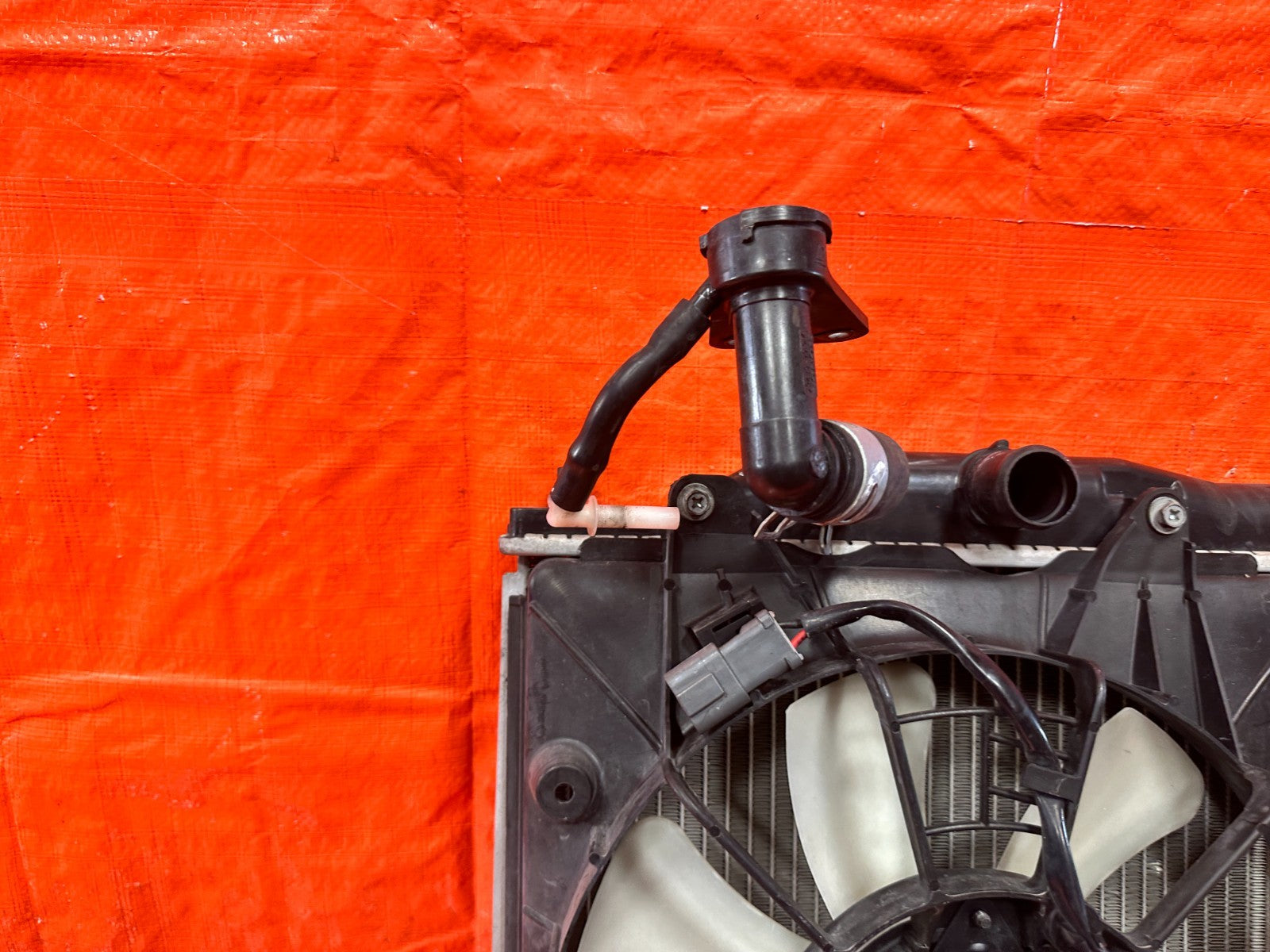 06 11 HONDA CIVIC SI   K20Z3 6 SPEED MANUAL RADIATOR ASSEMBLY   OEM FACTORY #30710