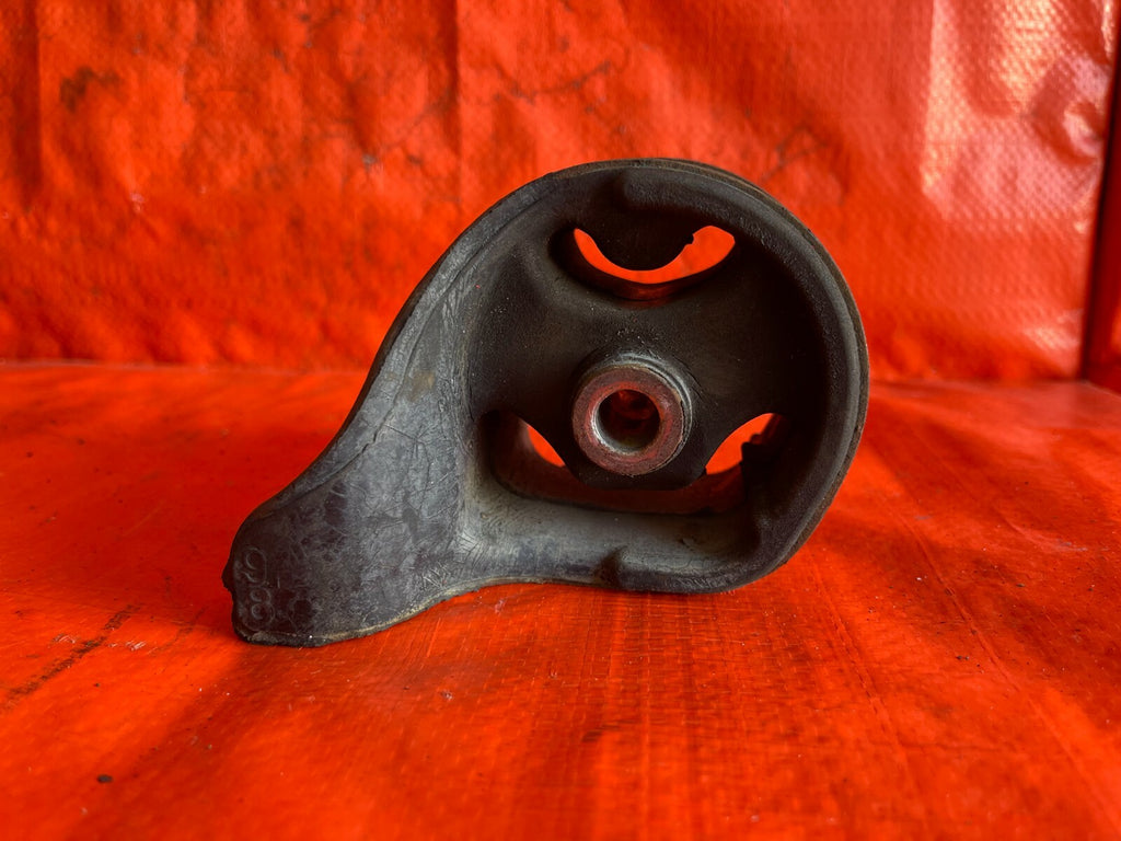 94 01 ACURA INTEGRA AUTOMATIC TRANSMISSION PASSENGER RIGHT TRANSMISSION MOUNT  0