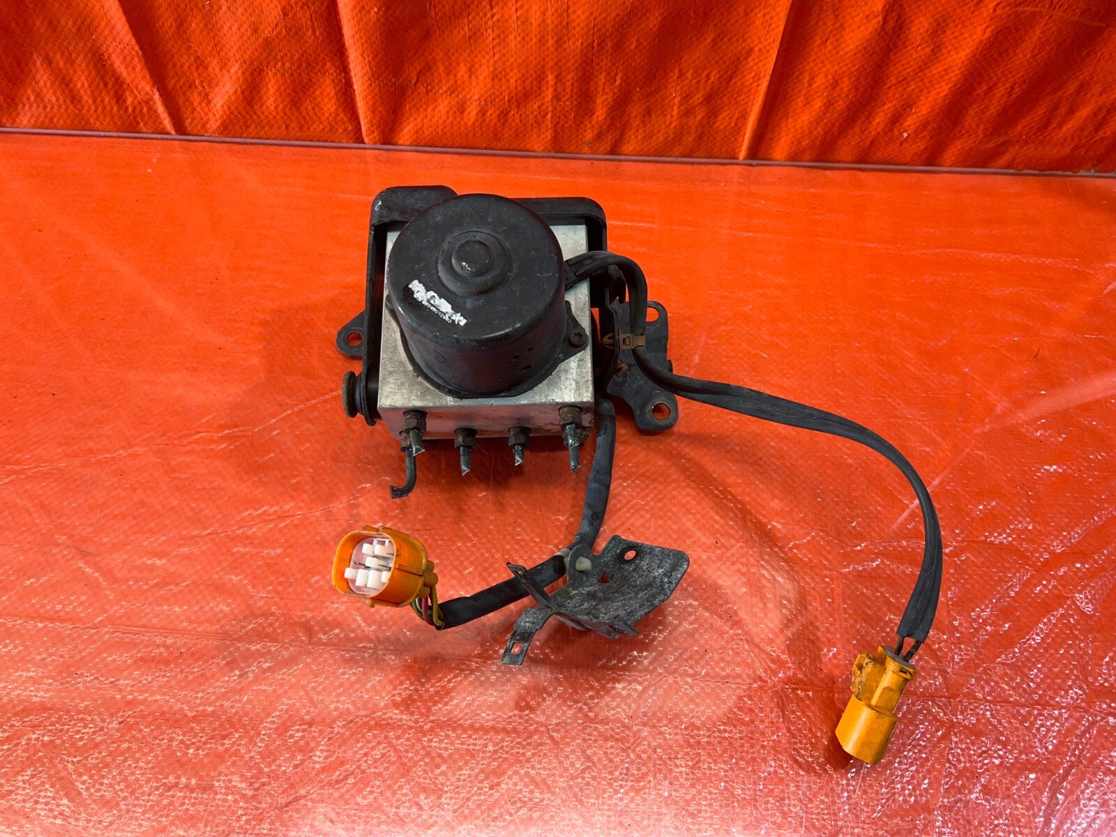 96 00 HONDA CIVIC SEDAN EX   ABS PUMP ANTI SKID LOCK ACTUATOR VSA MODULATOR #1427