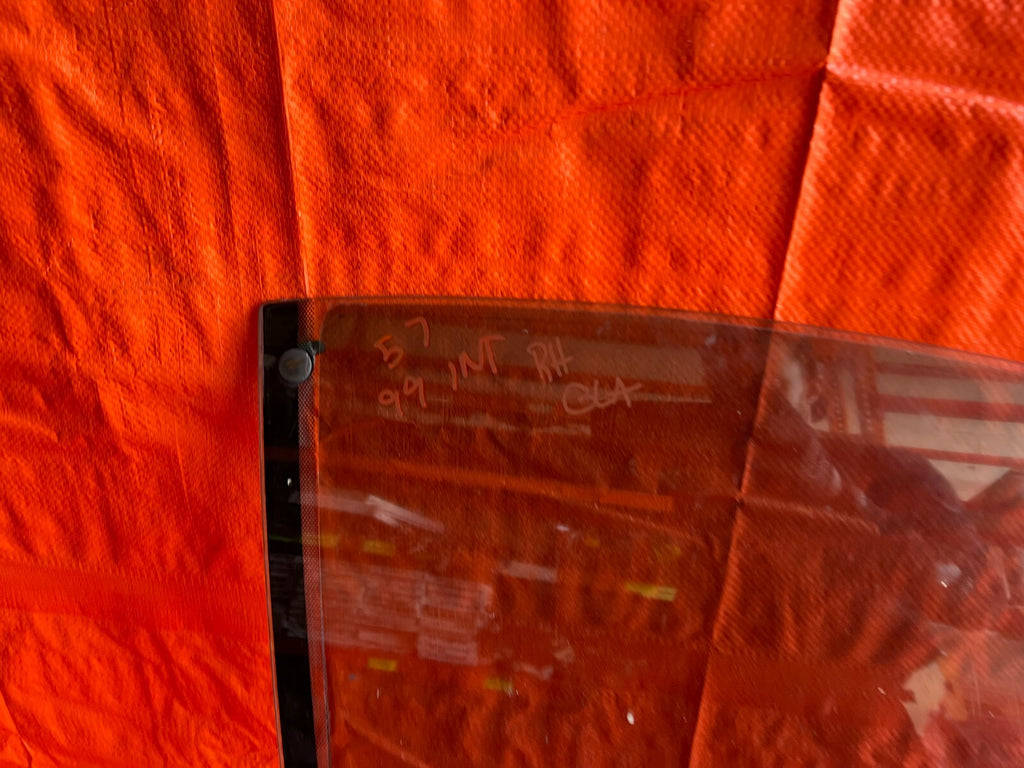 94 01 ACURA INTEGRA 2D   PASSENGER RIGHT FRONT   WINDOE GLASS   OEM FACTORY #579